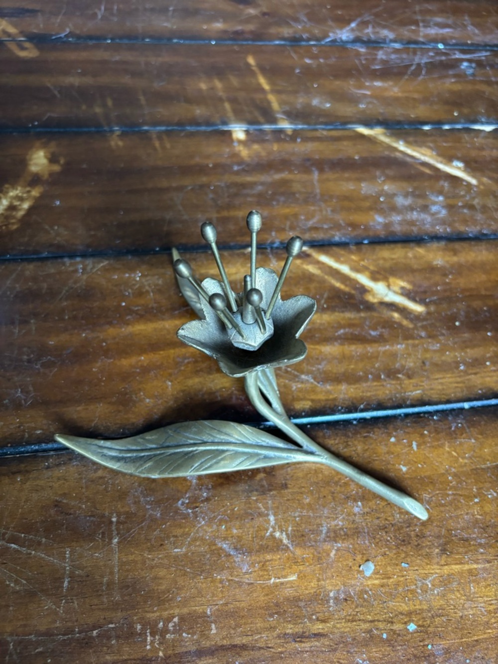 Mid-Century Modern (MCM) Hollywood Regency brass lily or lotus flower ashtray